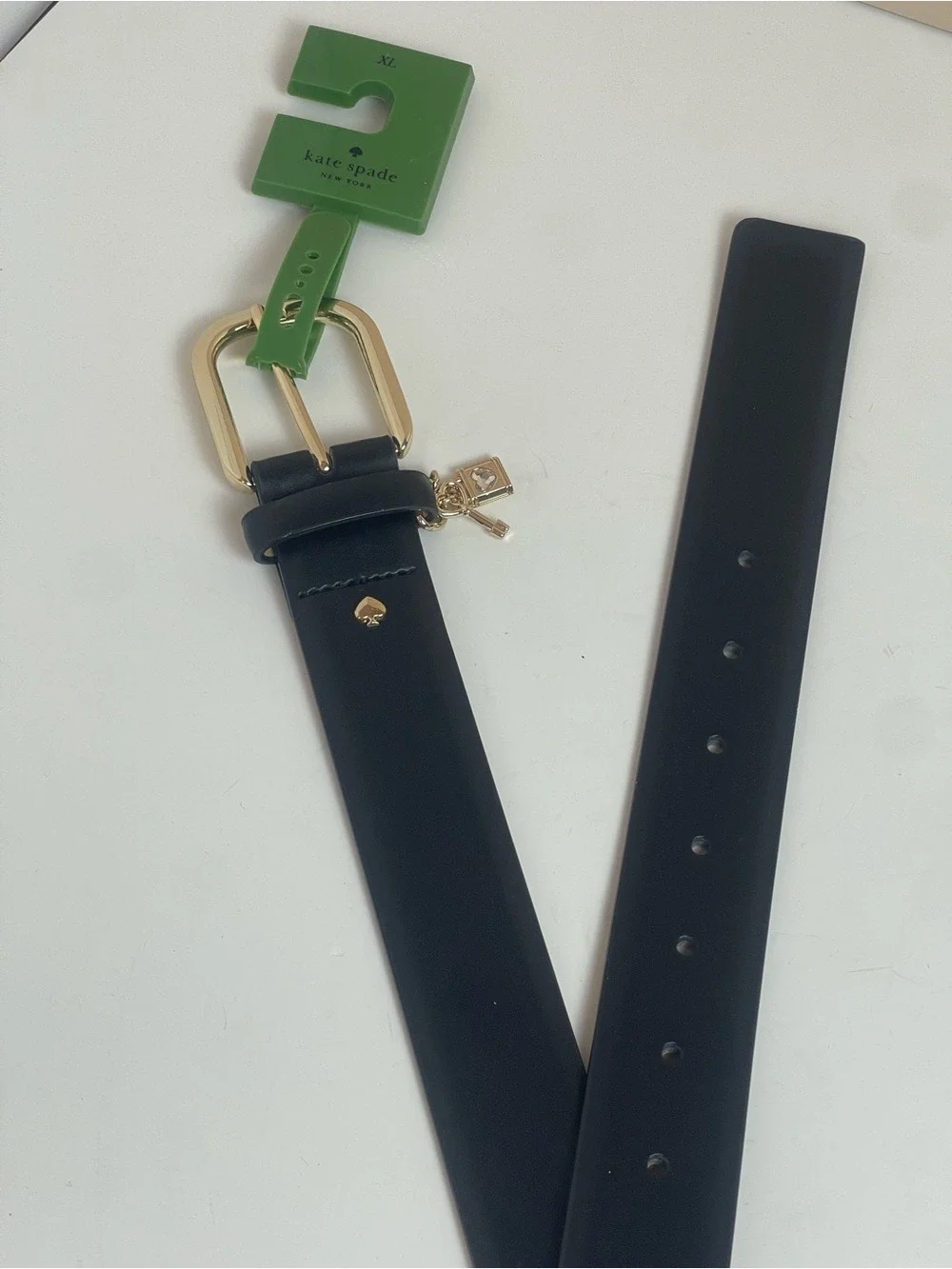 NWT Kate Spade New York Genuine Leather Belt with Lock and Key Charm Sz M Black